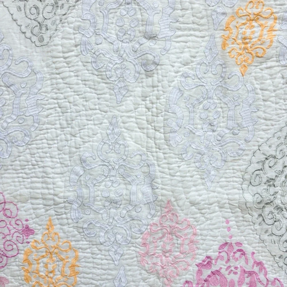 Pottery Barn Kids Toddler Crib Quilt Pink White Silver Medallion Nursery 50x36